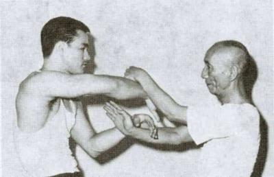 李小龙短命的一生,其实师傅叶问早就看出来了_历史_网