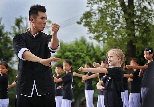 【南粤镇村行】咏春拳，从古劳水乡走向世界