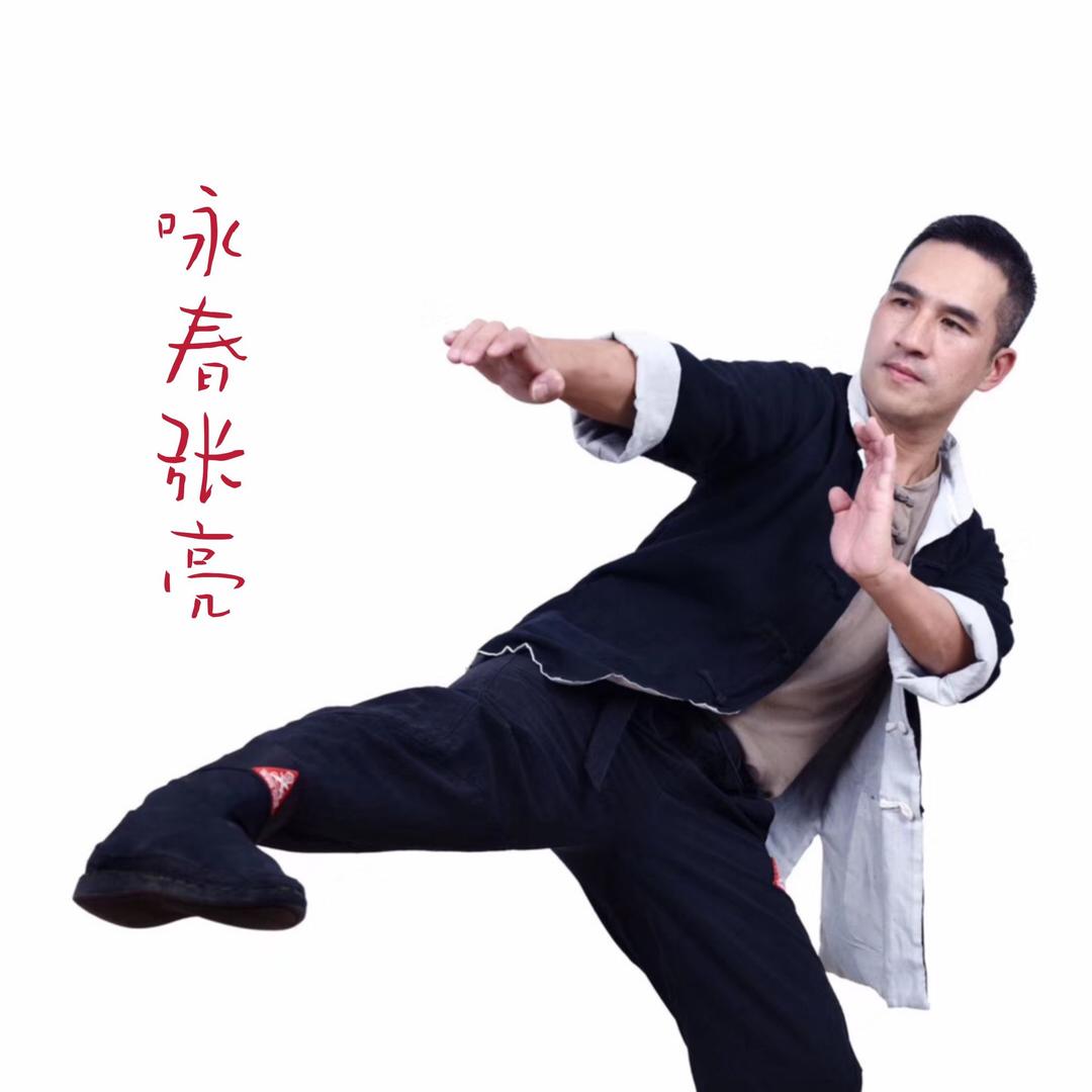 咏春拳的打中线原理为什么总被其它格斗家吐槽?
